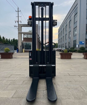 Electric Walkie Stacker 1500kg Load Capacity 3M Lift Height