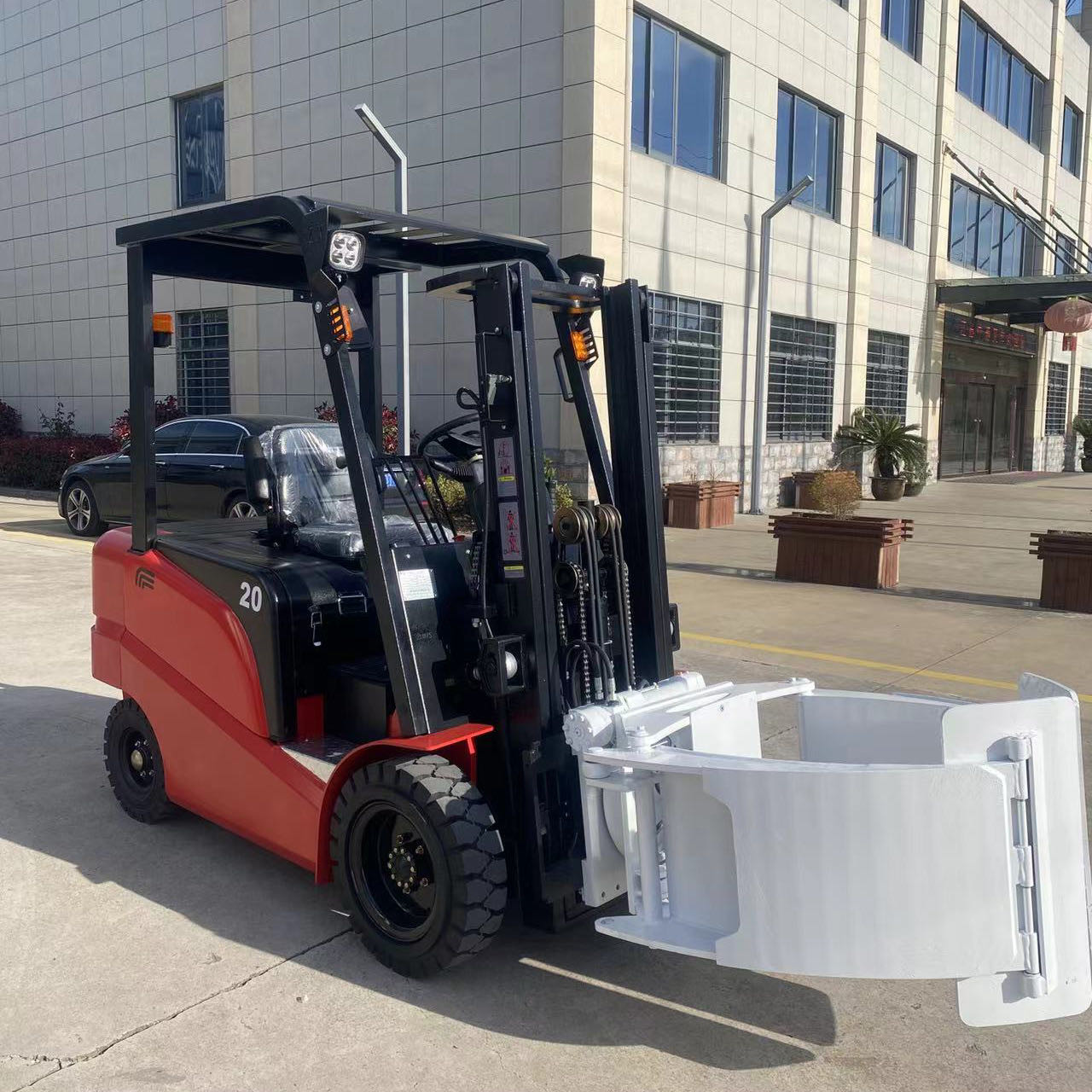 2 Ton 4 Wheel Counterbalanced Forklift Truck with DC Motor Electric
