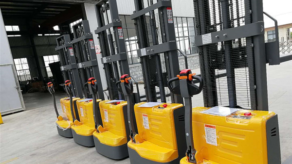 1.5Ton Electric Walkie Pallet Stacker with 3.5m Lift for Warehouses